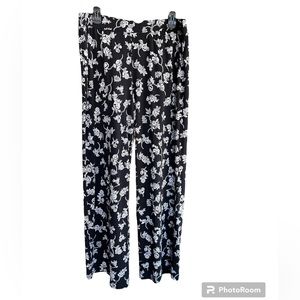 Vince Camuto flowy black floral pants